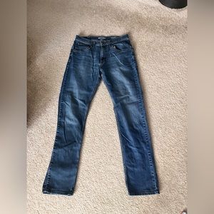 Men’s Wrangler 34x34 Athletic Fit Blue Jeans